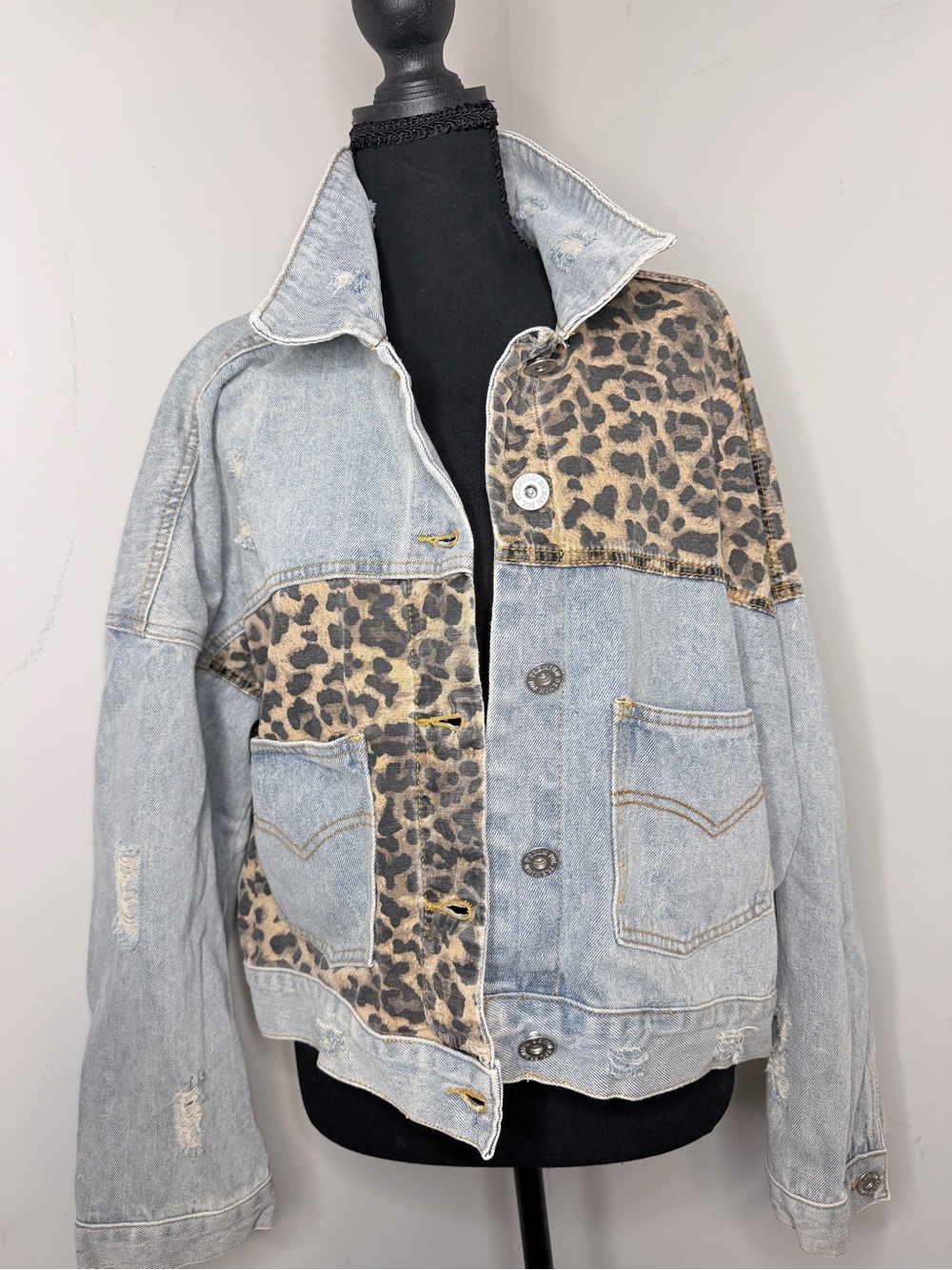 POL Light Wash Denim Jacket size L